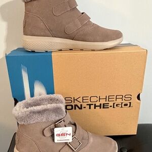Skechers On the Go Cozy Booties Boots 8.5 Women’s